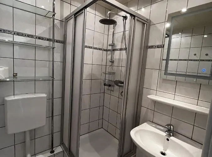 Urban Living On Worringer